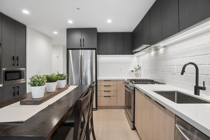 3038 St George Street 413 — photo 1