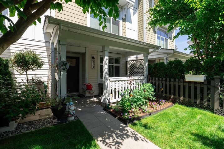 Property Photo: 11295 Pazarena Place 2104 BC V2X 4K9