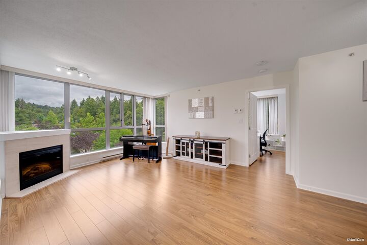 Property Photo: 295 Guildford Way 501 BC V3H 5N3