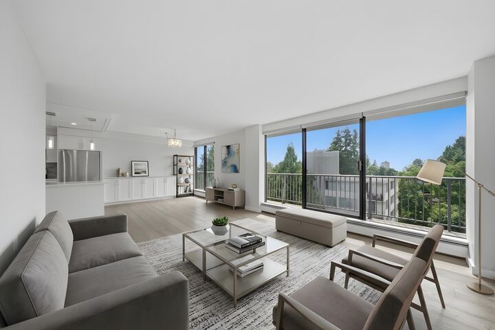 1745 Esquimalt Avenue 802 — photo 1