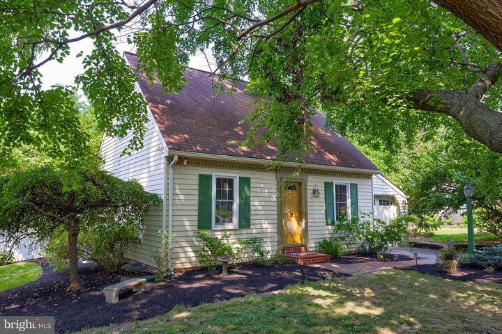 Property Photo: 2264 Nicholson Square Drive PA 17601