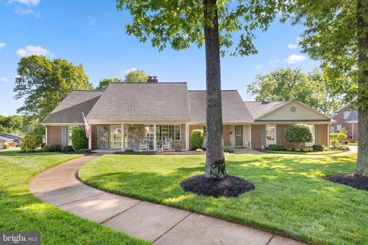 Property Photo:  9081 Park Avenue  VA 20110 