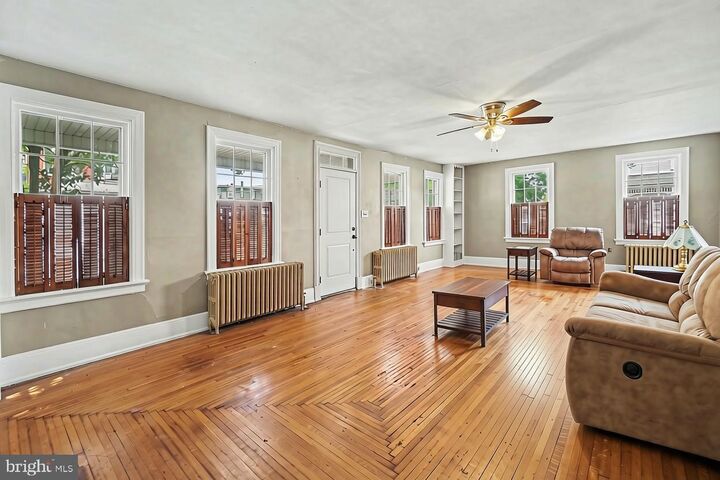 Property Photo:  101 S 2nd Street  PA 17074 