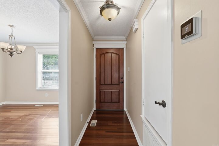 Property Photo:  12 Red Birch Cv  AR 72212 