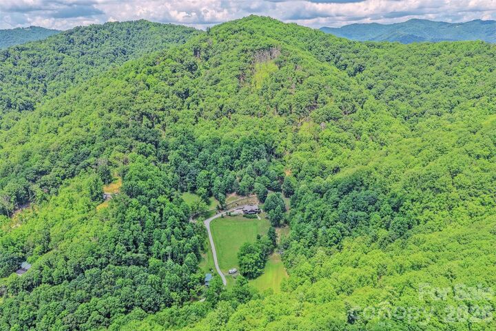 Property Photo:  294 Red Knob Lane  NC 28753 