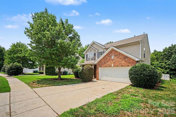 Property Photo: 717 Pawley Drive NC 28214