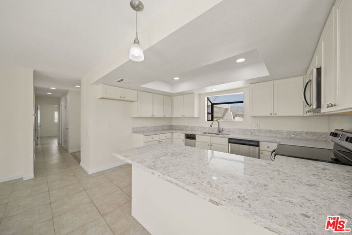 Property Photo:  9861 Hoylake Rd  CA 92240 