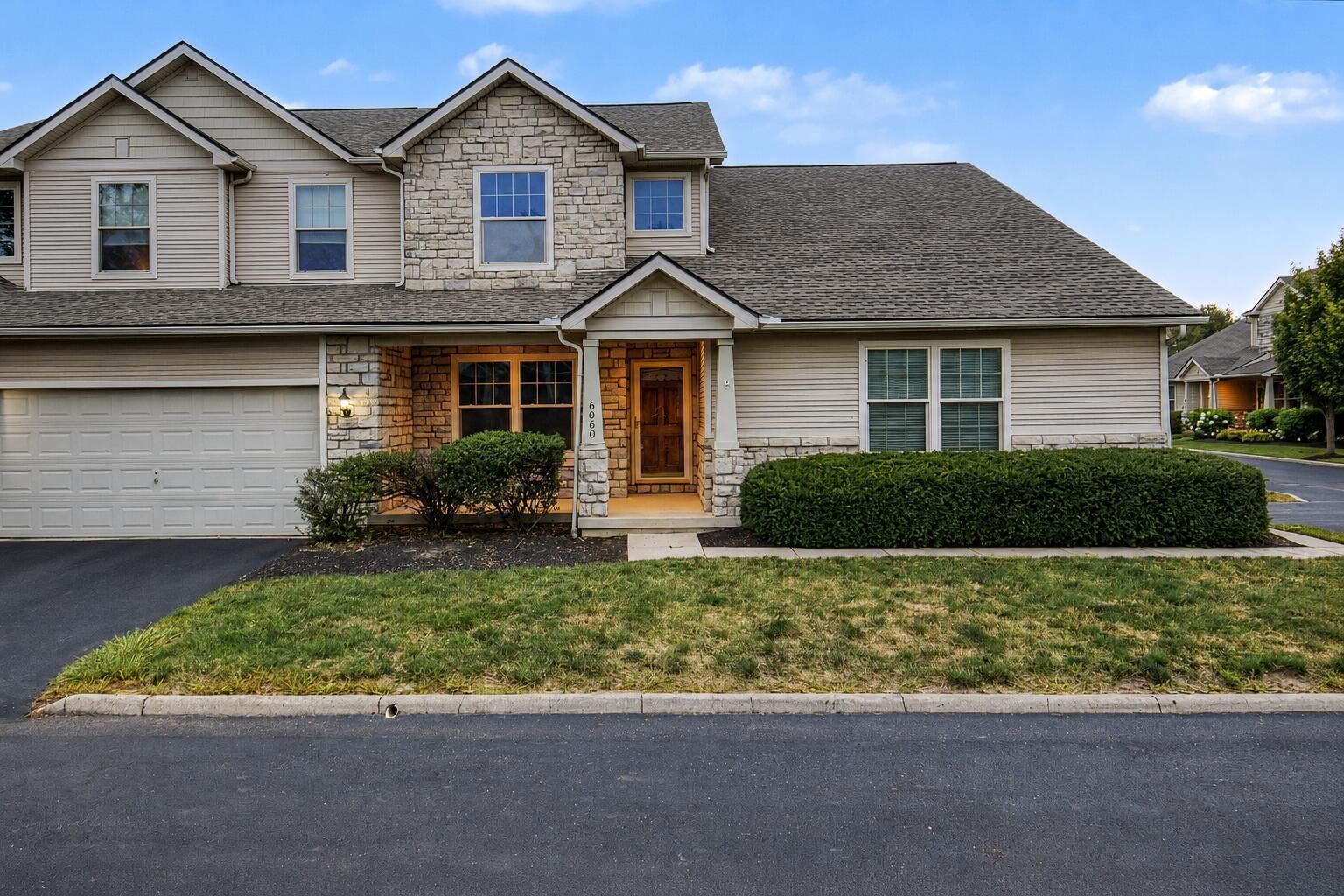 Property Photo:  6060 Coventry Meadow Lane  OH 43026 