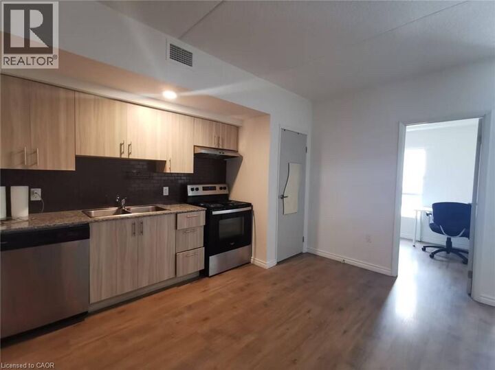 Property Photo:  275 Larch Street  ON N2L 0J5 