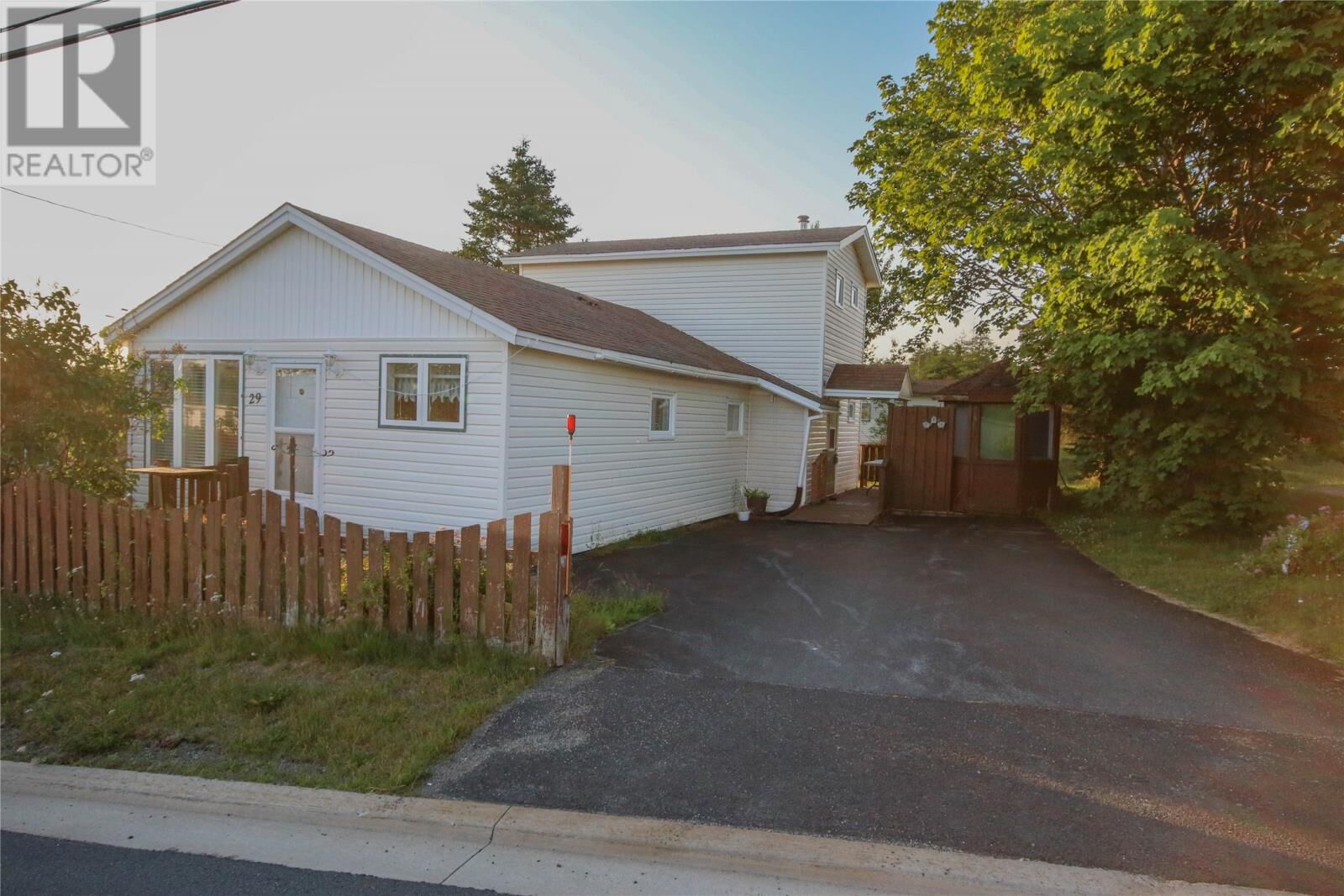 Property Photo:  29 Cabot Avenue  NL A0B 3K0 