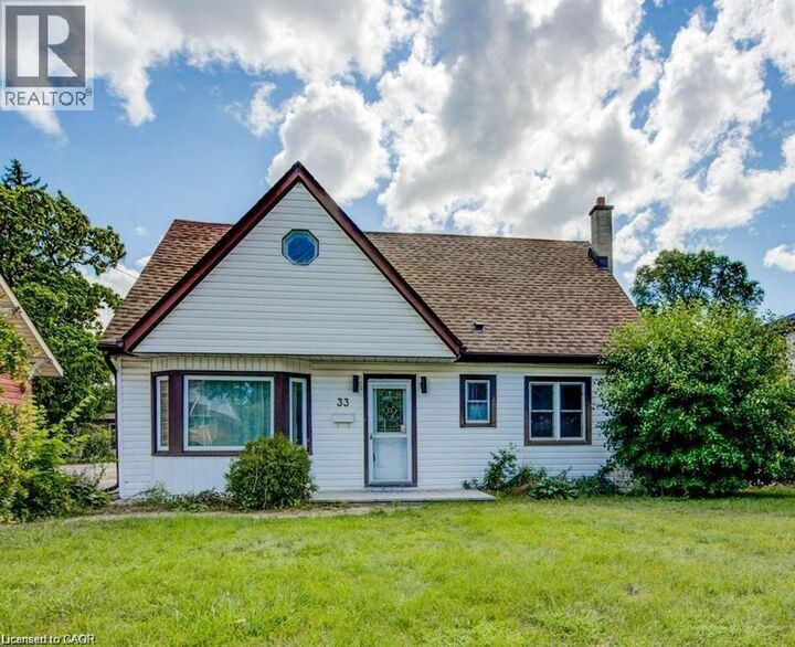 Property Photo:  33 Sixth Avenue  ON N2C 1P9 