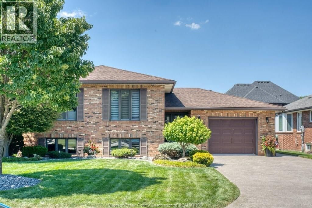Property Photo:  1030 Dandurand Court  ON N9E 4K5 