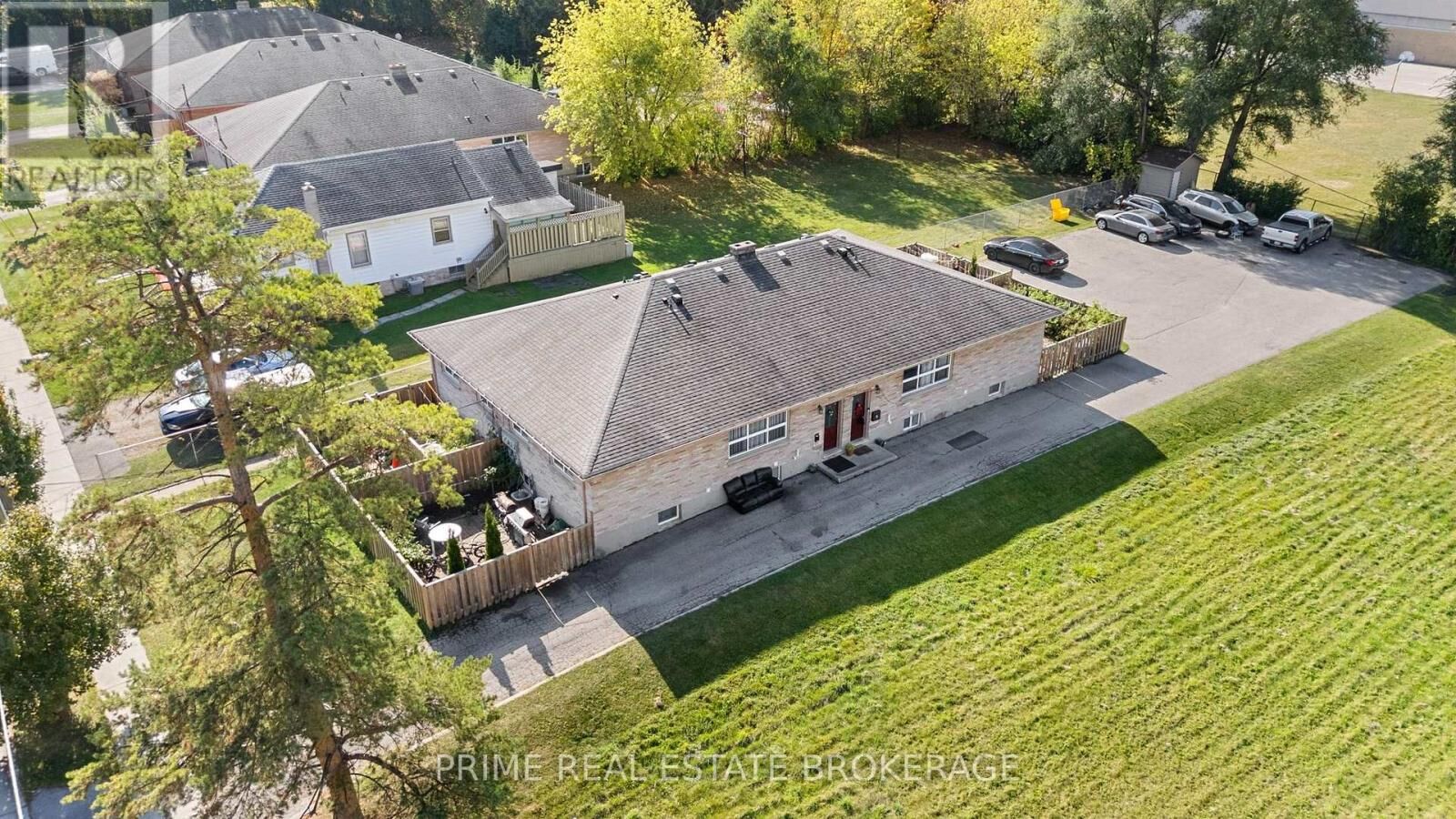 Property Photo: 231 Greenwood Avenue 1B ON N6J 3G5