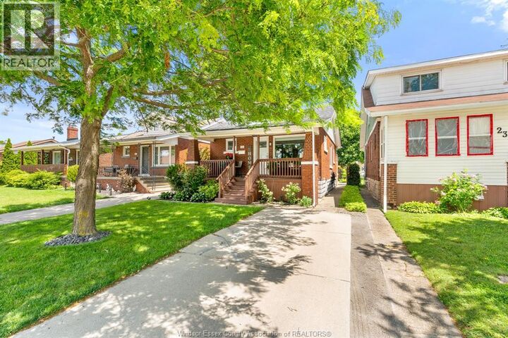 Property Photo:  2322 Lillian Avenue  ON N8X 4B3 