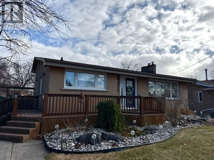 Property Photo: 1137 Gurd Street ON N7V 4B2