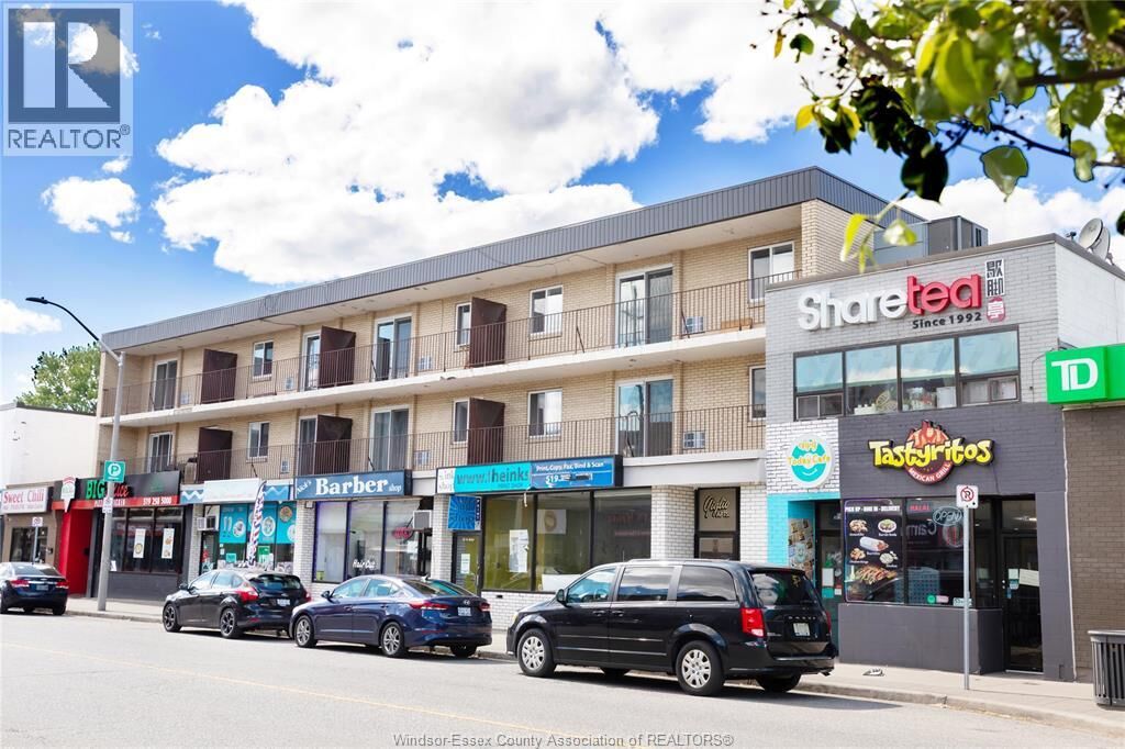 Property Photo:  2136 Wyandotte Street West 21  ON N9B 1J9 