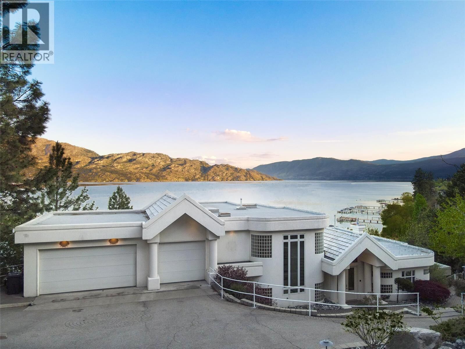 Property Photo: 5205 Buchanan Road BC V0H 1X0