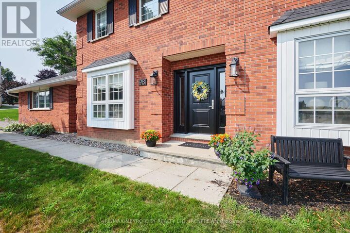 Property Photo: 98 Erindale Avenue ON K7V 4H7