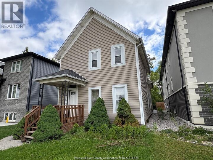 Property Photo:  454 Crawford  ON N9A 5C4 