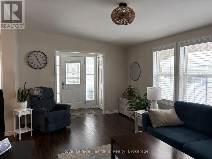 Property Photo: 15 Huron Lane ON N7A 3Y2