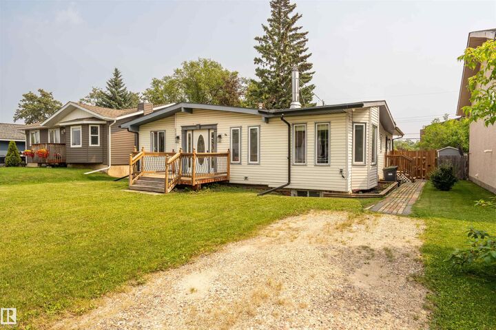 Property Photo:  5103 50 Street  AB T9M 1X2 