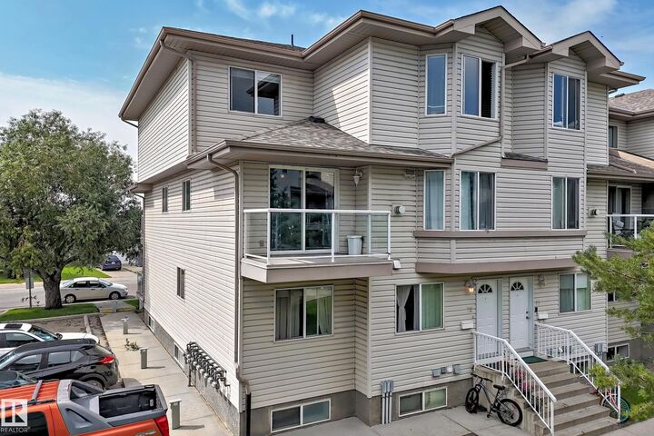 Property Photo:  2505 42 Street NW 72  AB T6L 7G8 