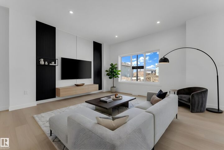 Property Photo:  13011 186 Avenue NW  AB T6V 0N3 
