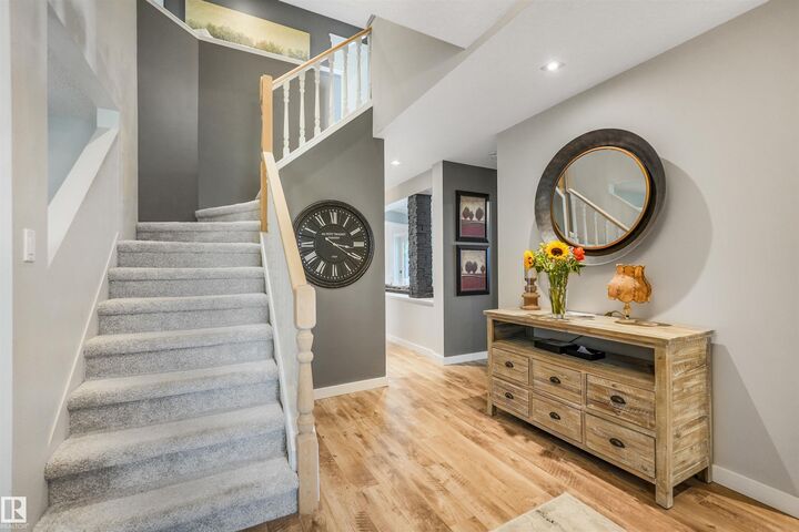 Property Photo:  83 Ridgemont Crescent  AB T8A 5N3 