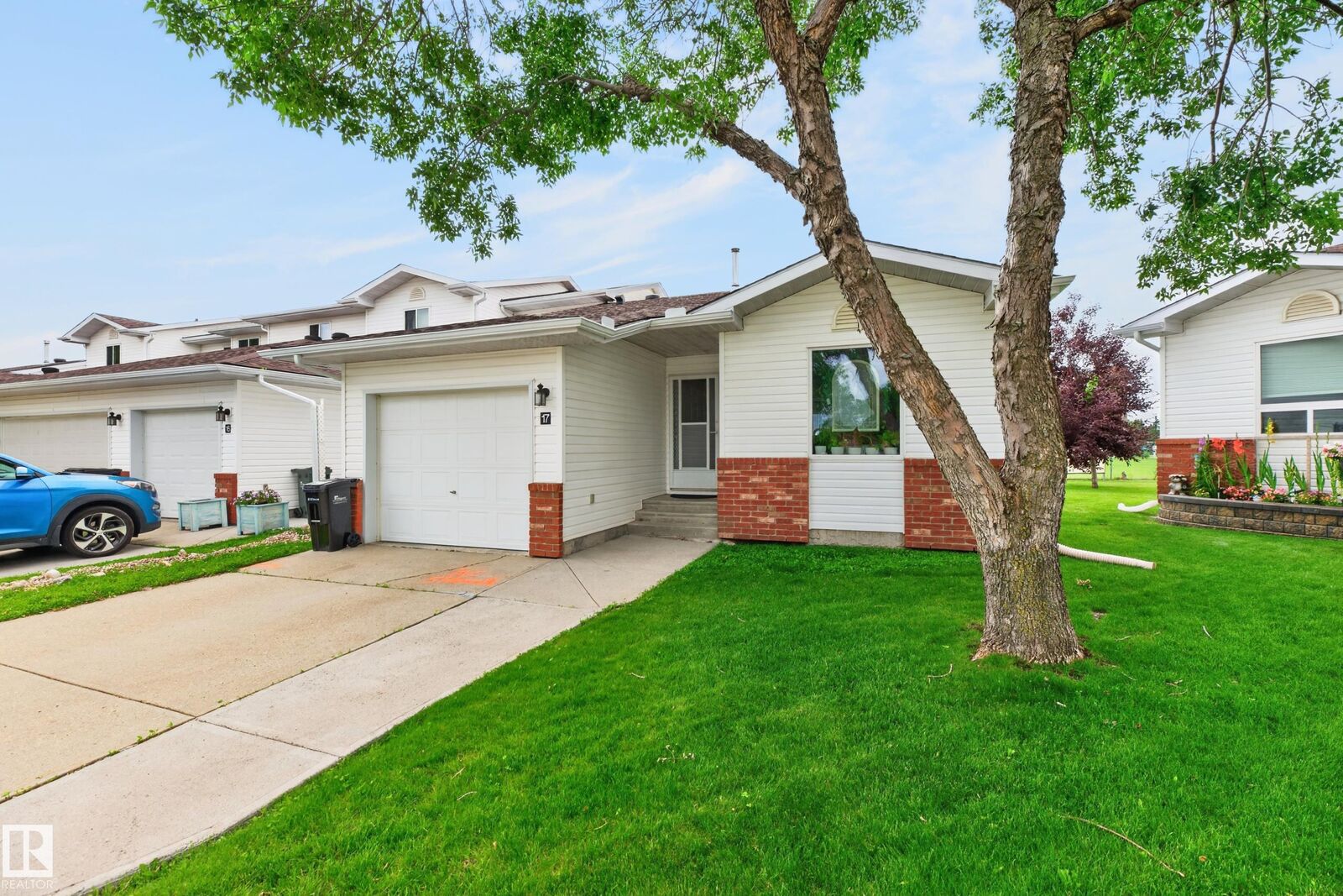 Property Photo: 15 Ritchie Way 17 AB T8A 5T3