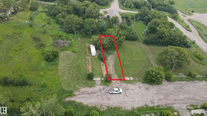 #129 4231 Twp Rd 553 — photo 1