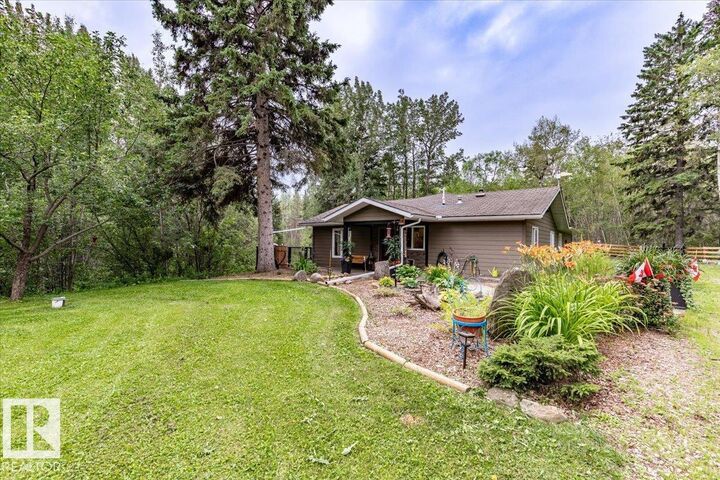 Property Photo: 12055A Twp Road 454 AB T0C 2V0