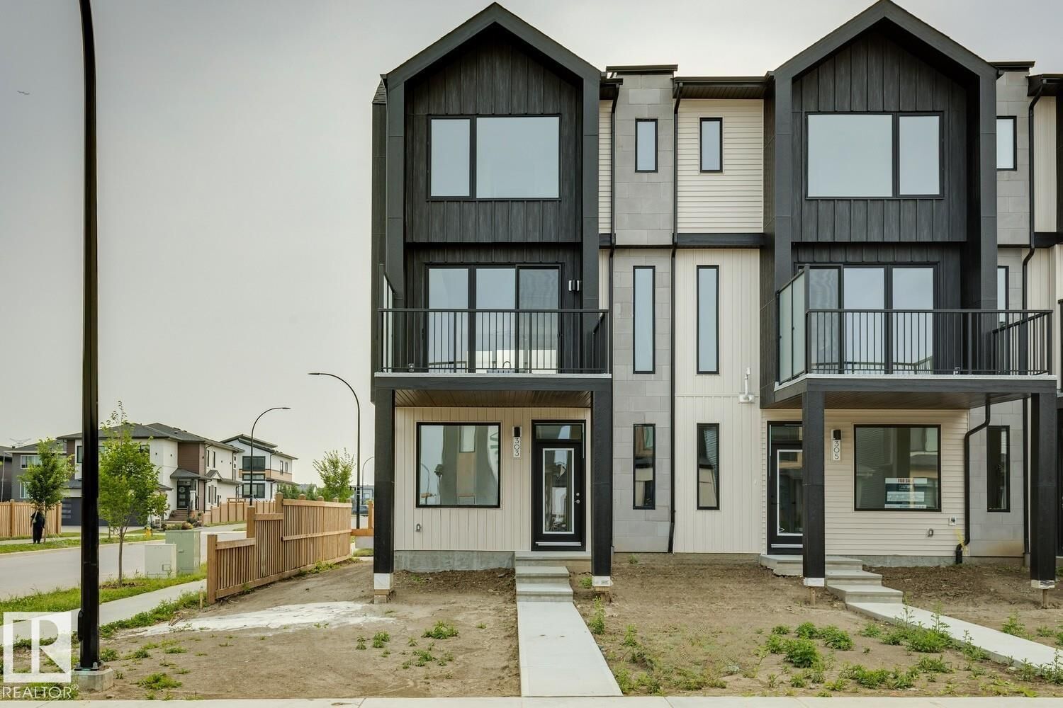 Property Photo:  303 32 Street SW  AB T6X 3C8 