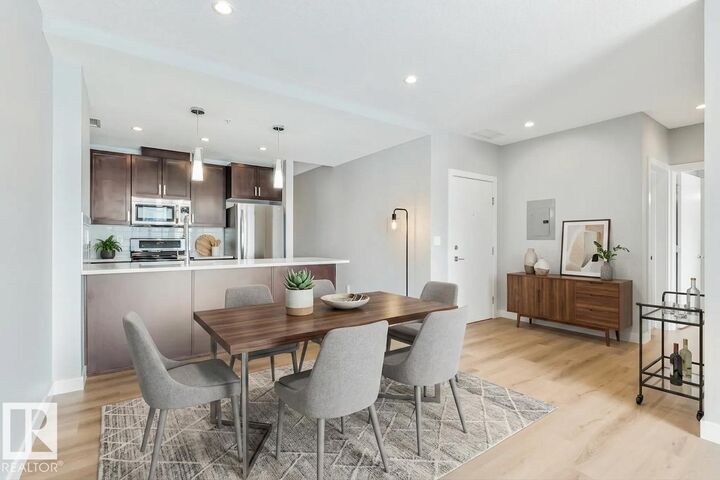 Property Photo: 10238 103 Street NW 910 AB T5J 0G6