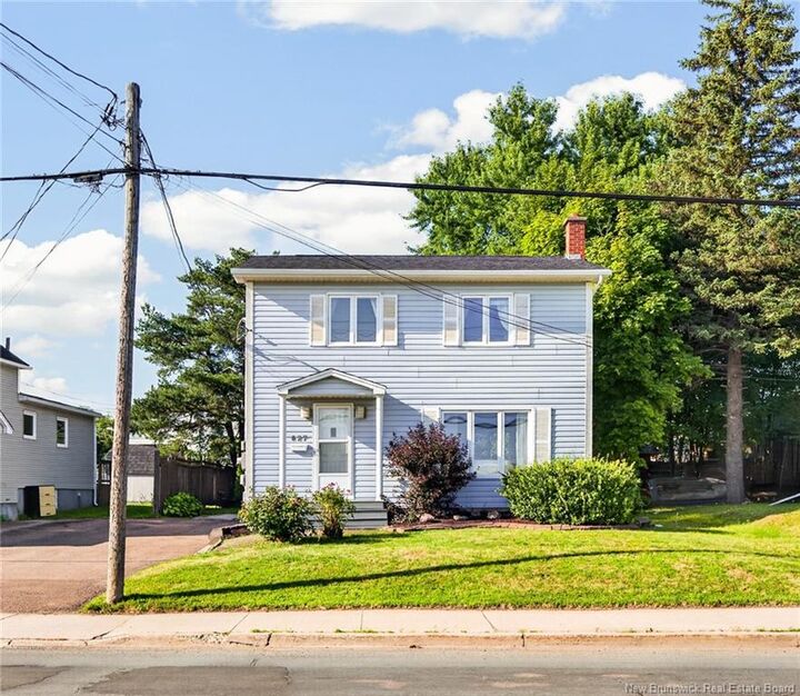 627 Acadie Avenue — photo 1