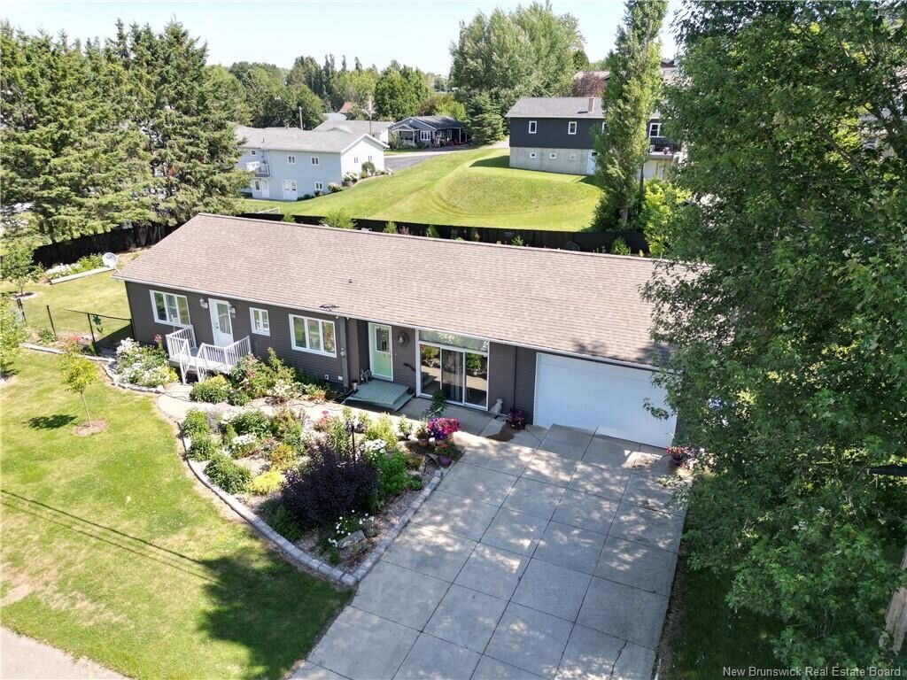 Property Photo:  16 Beaulieu Street  NB E3Y 1C9 
