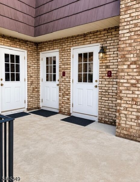 Property Photo:  120 Fairview Ave 3 B  NJ 07675 