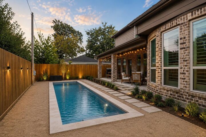 Property Photo:  1616 Hewitt Drive  TX 77018 