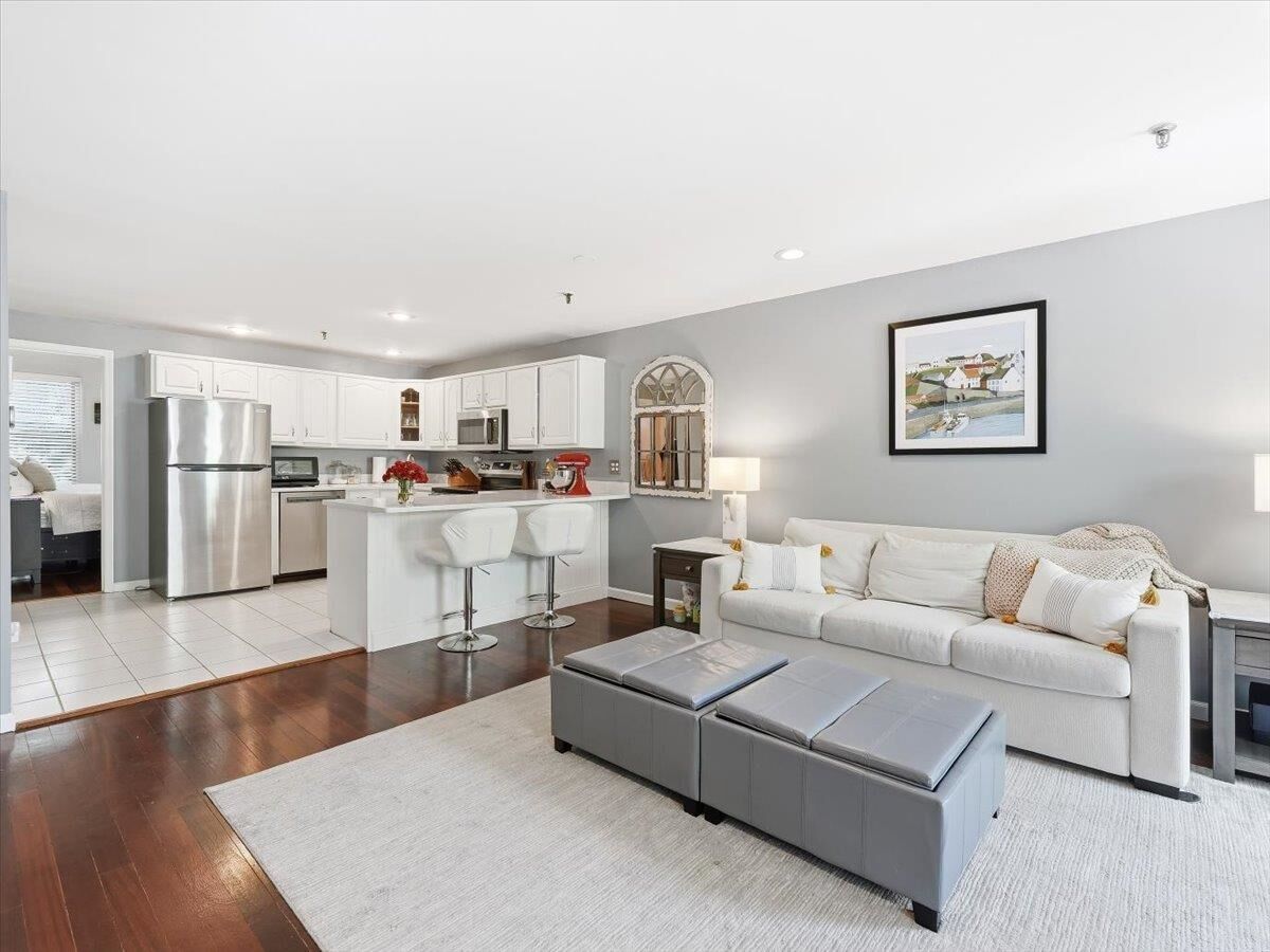 Property Photo: 84 Monroe St 3 NJ 07030