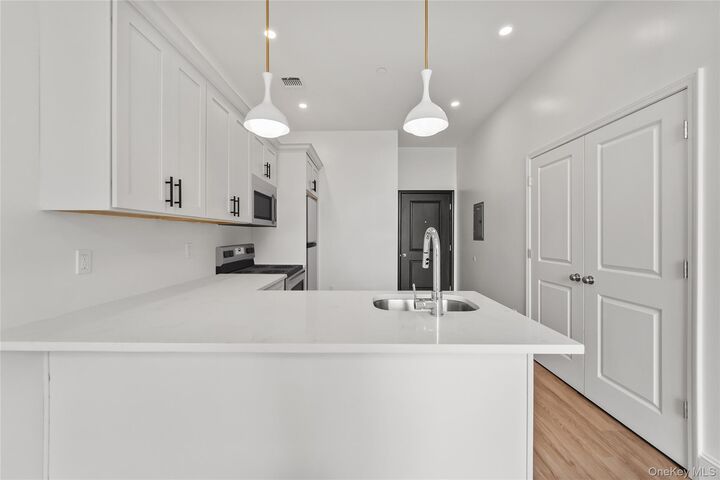 Property Photo:  48 North Street 302  NY 10940 