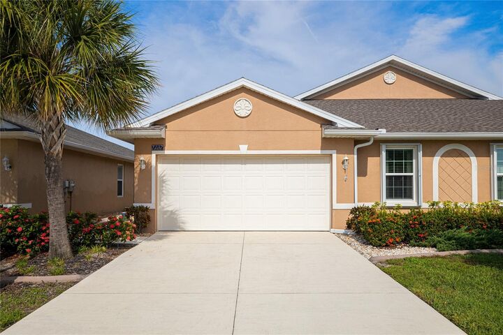 Property Photo:  7097 W Lenox Circle  FL 33950 