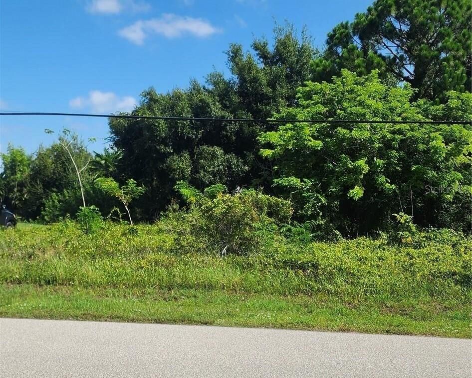 Property Photo:  26532 Angelica Road  FL 33955 