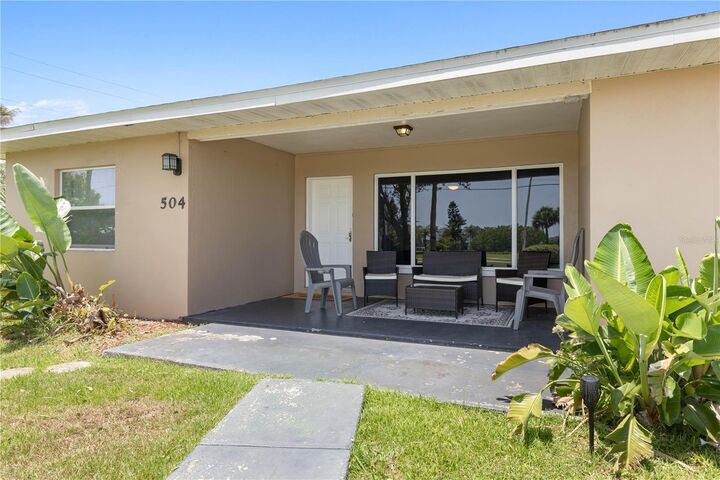 Property Photo:  504 Riverside Drive  FL 32117 