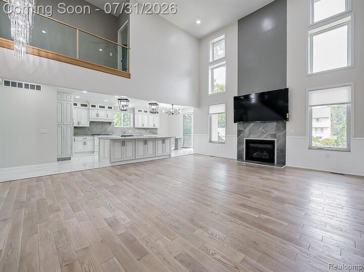 Property Photo:  1683 Delta Drive  MI 48085 1236 