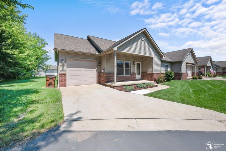 Property Photo:  5258 Torrington Drive 10  MI 48161 