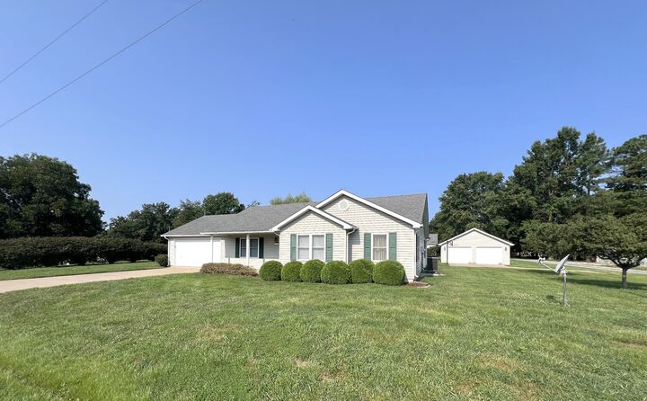 Property Photo: 12313 Bahama Drive IL 62959