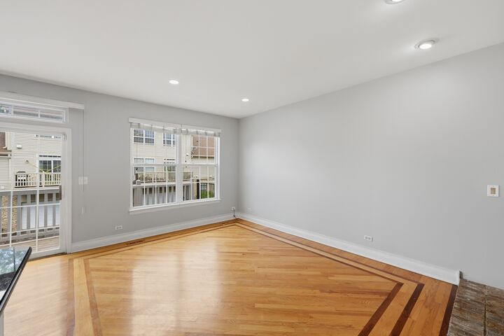Property Photo:  1270 Georgetown Way  IL 60061 