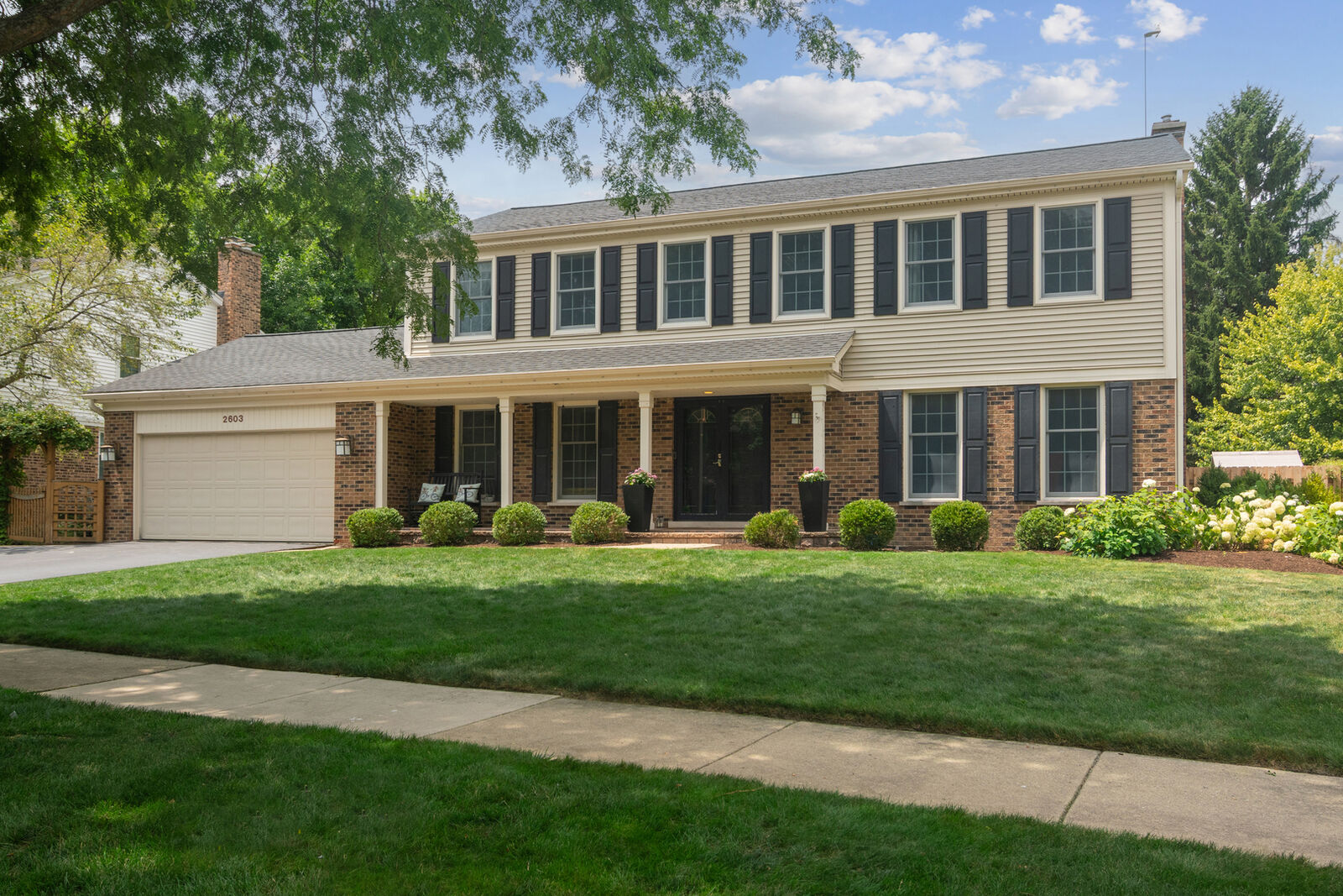 Property Photo:  2603 Deerfield Lane  IL 60008 
