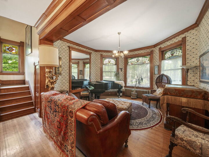 Property Photo:  201 Wesley Avenue  IL 60302 