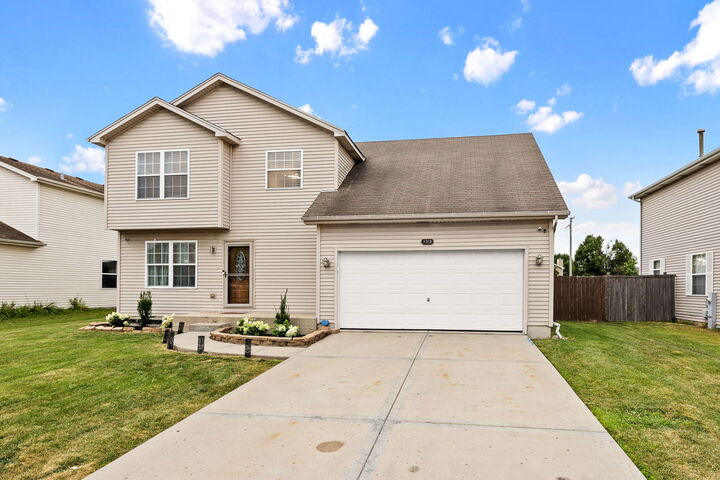 Property Photo: 1303 Idabright Drive IL 60586