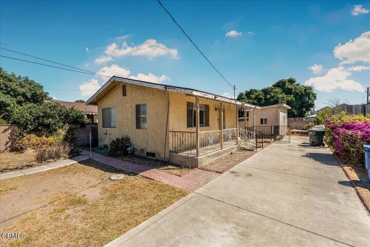 Property Photo:  129 S Olive Street  CA 93060 